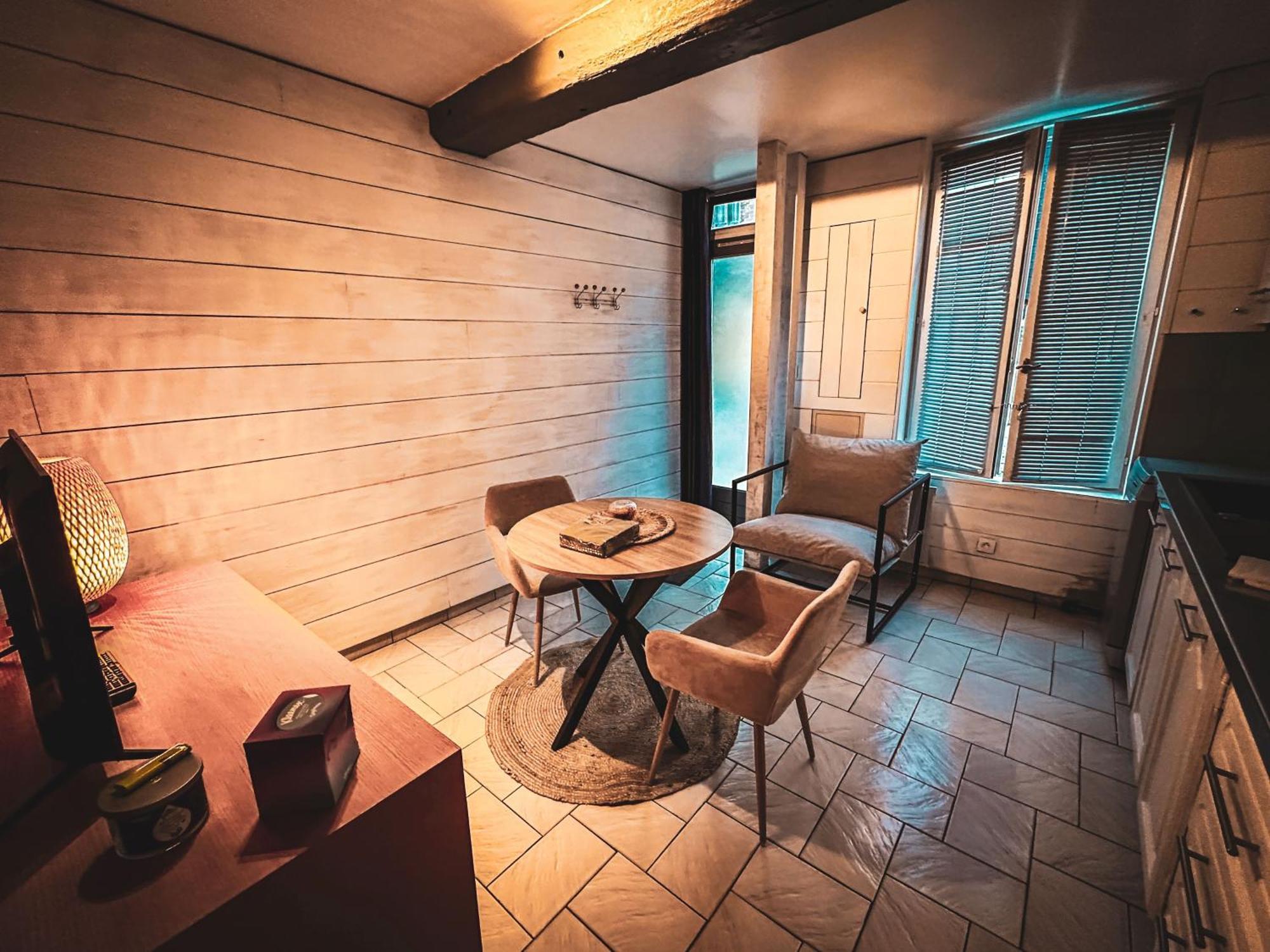 Le 105, Honfleur Bed & Breakfast エクステリア 写真